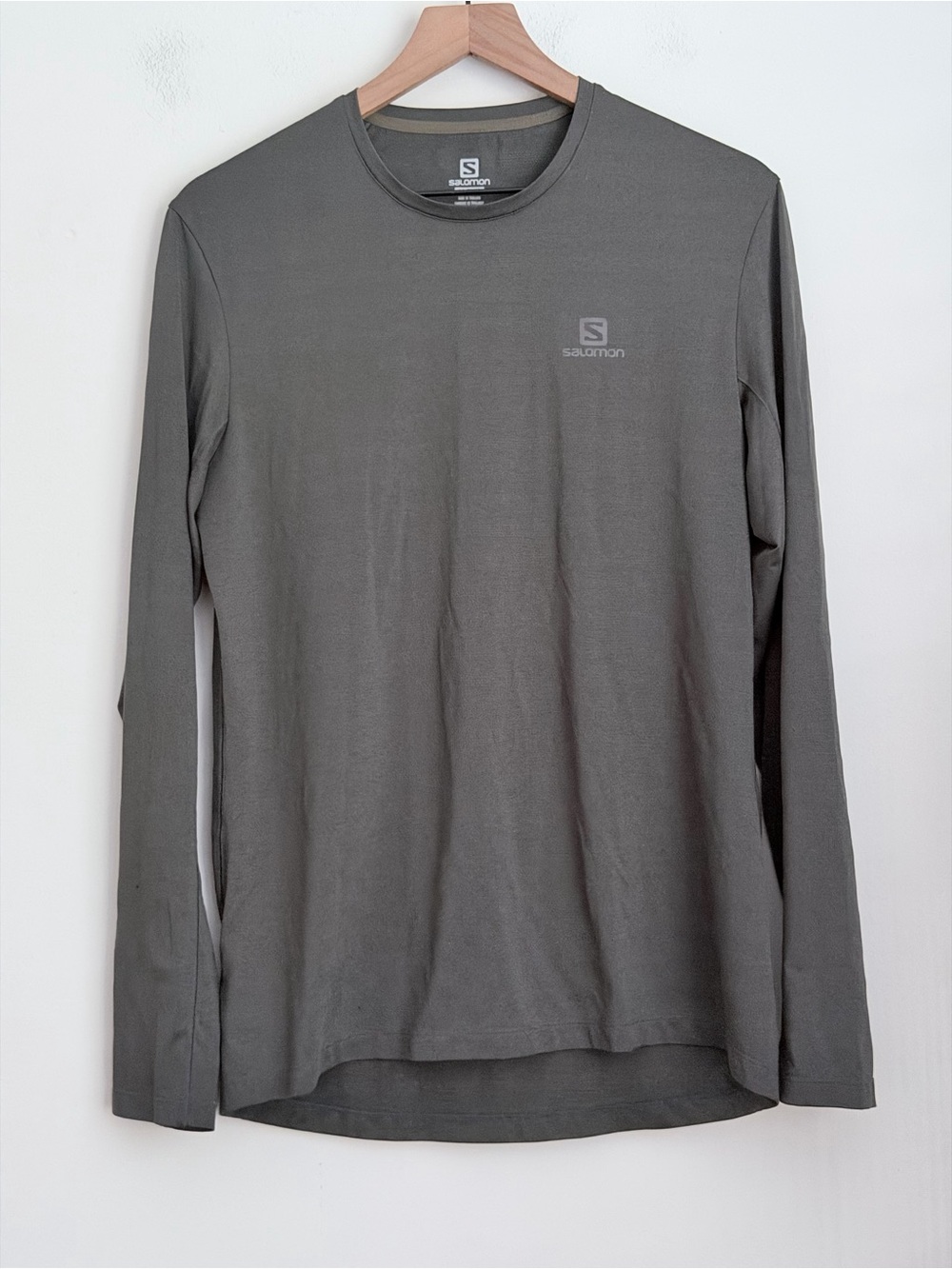 Salomon crewneck long-sleeved running tee shirt olive green M
